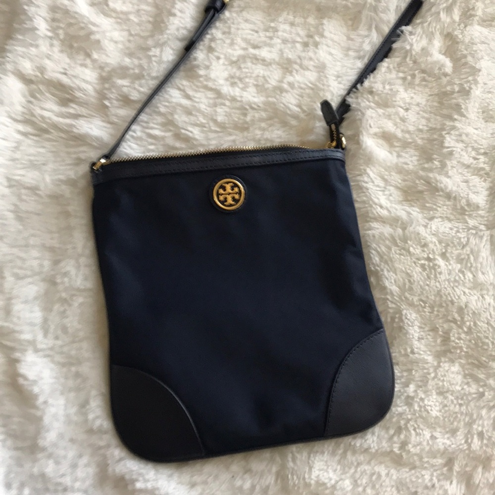Cross body by Tory Burch